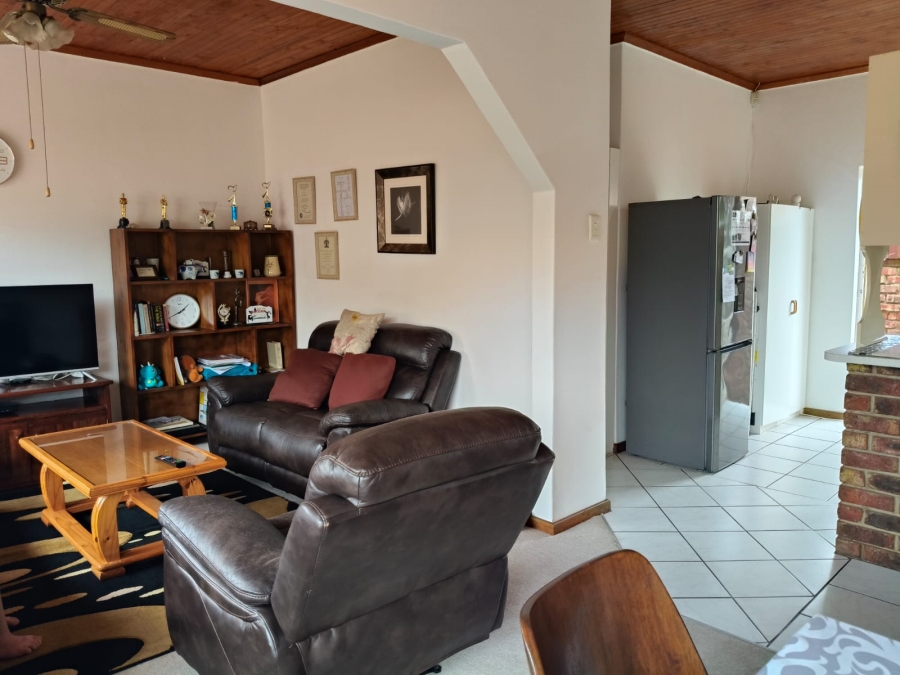 3 Bedroom Property for Sale in Aston Bay Eastern Cape